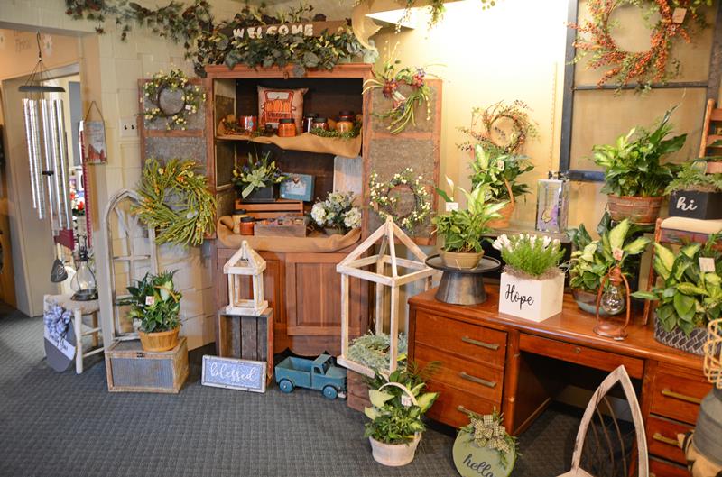 Florence's Flowers & Gifts Salem, IN