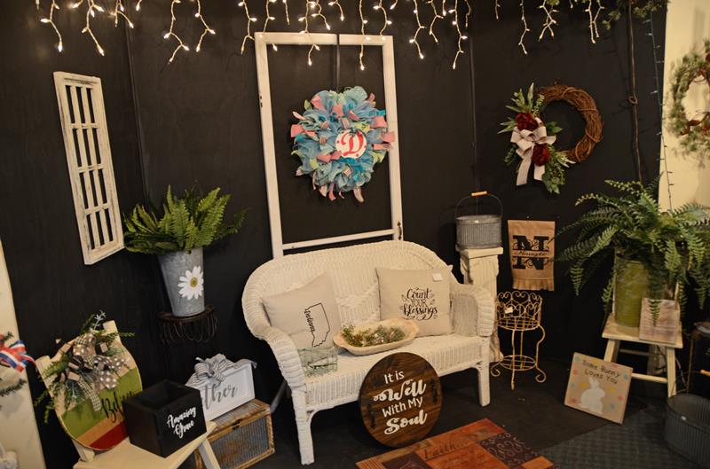 Florence's Flowers & Gifts Salem, IN